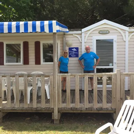 Kamp alanı Richards Holidays Jard-sur-Mer