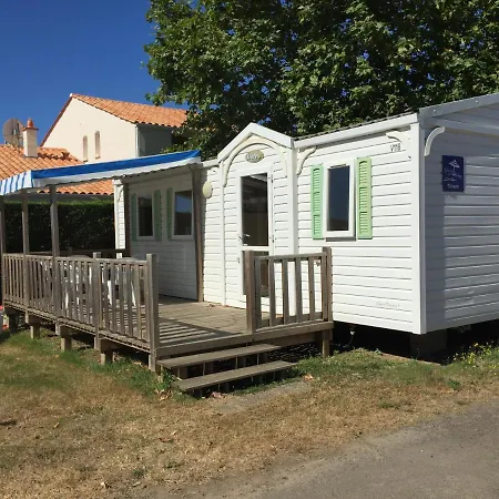 Richards Holidays 营地 *