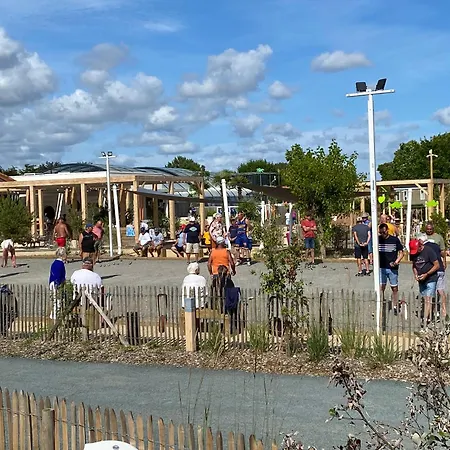 营地 Richards Holidays 滨海雅尔