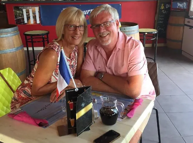 Richards Holidays Жар-сюр-Мер