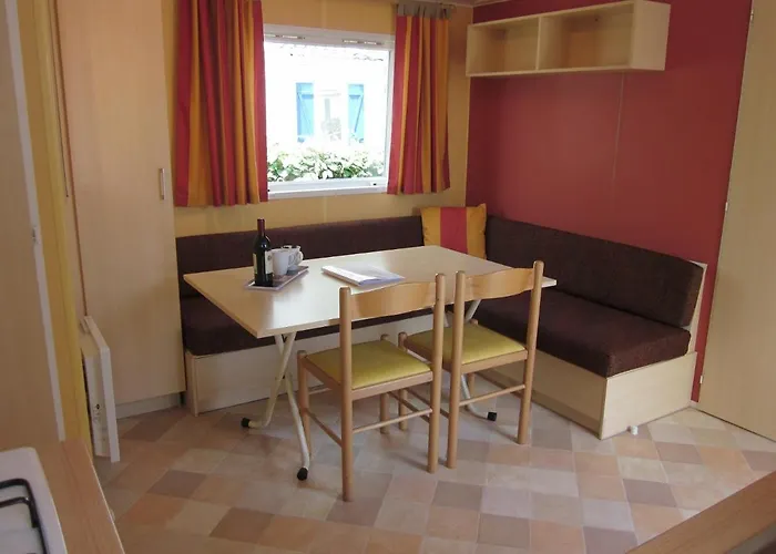 캠프장 Richards Holidays 자르-쉬르-메르