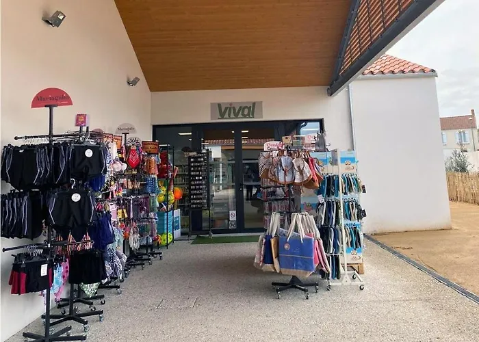 Richards Holidays Кемпинг *